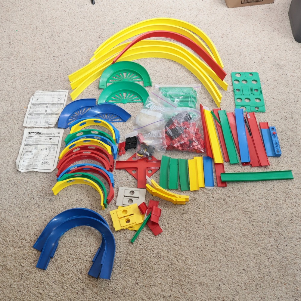 Vintage Darda Ultra Speed Awesome Tower Track Lot with Car and Manuals AS IS
